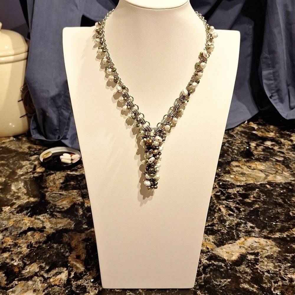 Jewelry display. NEW